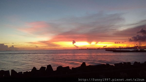 屏東 東港觀海樓 無敵海景視野 夕陽真美 微笑的眼